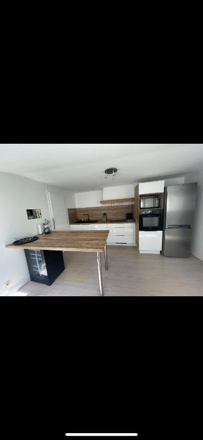 Charmant Appartement Avec Terrasse Entre Centre-Ville Et Plages De Concarneau Zewnętrze zdjęcie
